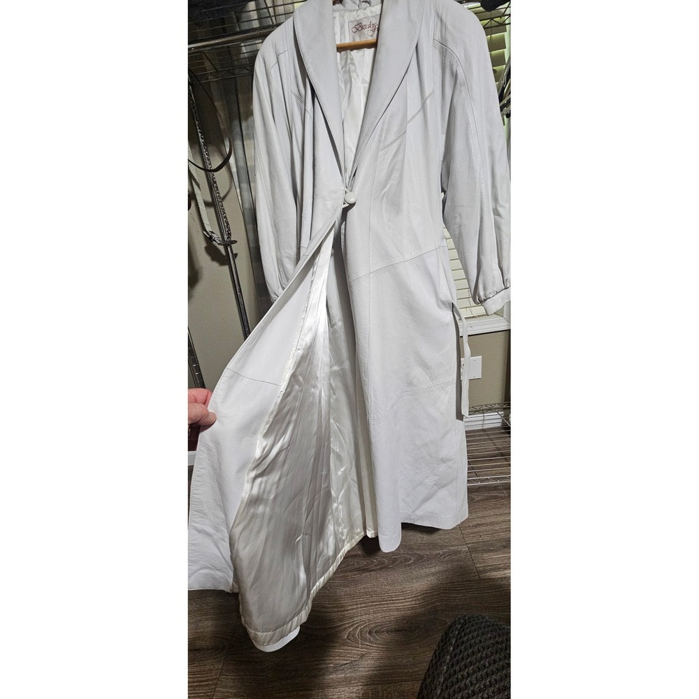 Bizakis Furs Womens White Leather Long Trench Coat Jacket with Belt Size Medium - Picture 6 of 11